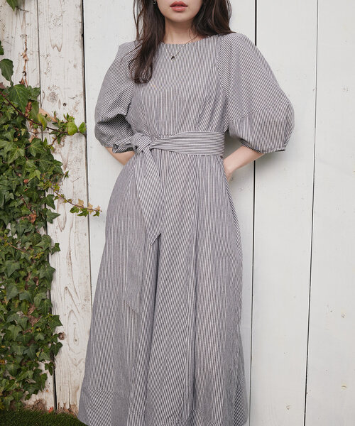 natural couture(ナチュラルクチュール)の「ランタンスリーブワンピース(ワンピース・レディース・その他1/ブルー/インディゴブルー/アイボリー/ドット・LARGE/MEDIUM)」の18枚目の写真