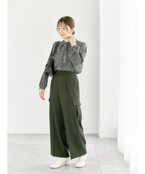Te chichi TERRASSE(テチチテラス)の「ストレートカーゴスラックス(その他パンツ・レディース・カーキ/チャコールグレー/オフホワイト・F)」の15枚目の写真