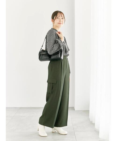 Te chichi TERRASSE(テチチテラス)の「ストレートカーゴスラックス(その他パンツ・レディース・カーキ/チャコールグレー/オフホワイト・F)」の16枚目の写真
