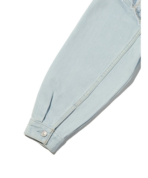 Levi's（リーバイス）の「Levi's/リーバイス BLUETAB(TM) BLISS トラッカージャケット ライトインディゴ（デニムジャケット・レディース・インディゴブルー・XS/S/M）」の6枚目の写真