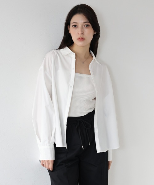 J by blue(ジェイバイブルー)の「タック袖オーバーサイズシャツ(シャツ/ブラウス・レディース・ホワイト/ブルー/グレー・MEDIUM)」の18枚目の写真