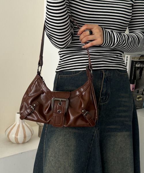 efill（エフィル）の「ベルト付き クロスボーダー ショルダーバック / ハンドバック（ショルダーバッグ・レディース・ブラウン/ブラック・FREE）」の3枚目の写真