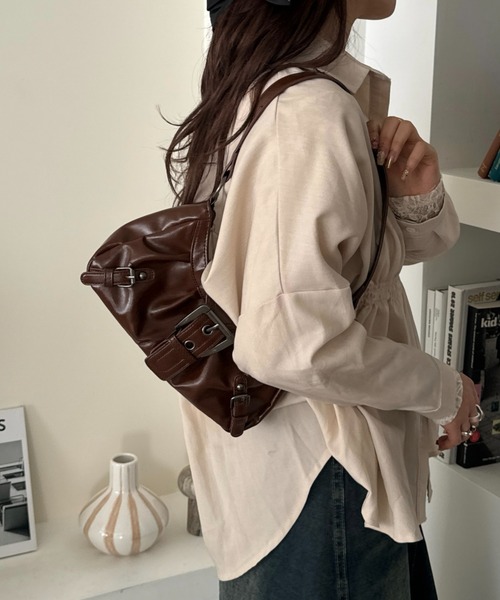 efill（エフィル）の「ベルト付き クロスボーダー ショルダーバック / ハンドバック（ショルダーバッグ・レディース・ブラウン/ブラック・FREE）」の16枚目の写真