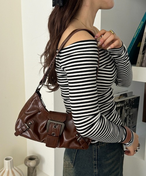 efill（エフィル）の「ベルト付き クロスボーダー ショルダーバック / ハンドバック（ショルダーバッグ・レディース・ブラウン/ブラック・FREE）」の17枚目の写真