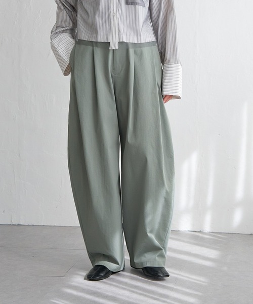 notch.（ノッチ）の「【 notch. by yui 】タックワイドコクーンパンツ（その他パンツ・レディース・ダークネイビー/ライトグリーン/ホワイト/ベージュ・TM/M）」の3枚目の写真