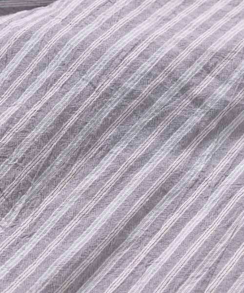 HINSON（ヒンソン）の「HINSON/ヒンソン レギュラーカラー ロングスリーブストライプシャツ/シワ加工/リラックスフィット（シャツ/ブラウス・メンズ・サックスブルー/オフホワイト/グレー・MEDIUM/LARGE）」の13枚目の写真