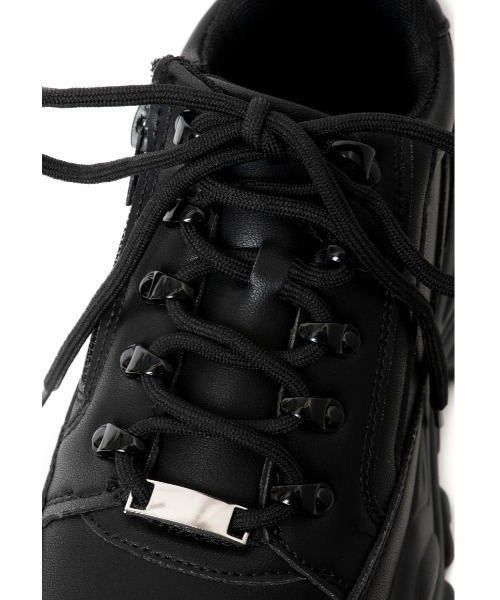 R&E（アールアンドイー）の「【R&E】サイドファスナーメタルポイント厚底スニーカー（スニーカー・レディース・ブラック/ホワイト・L/M/LL/S）」の14枚目の写真