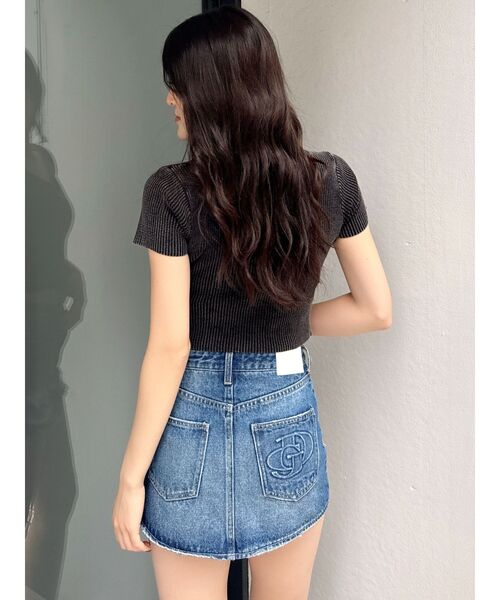 GYDA(ジェイダ)の「ハイウエストGD embossダメージスカートライクデニムショートパンツ(デニムスカート・レディース・ブルー/ライトブルー・MEDIUM/SMALL)」の19枚目の写真