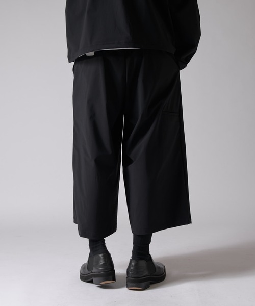 ITTI(イッチ)の「接触冷感クロップドパンツ ITTI exclusive for Lui's(その他パンツ・メンズ・ブラック・1/2)」の6枚目の写真
