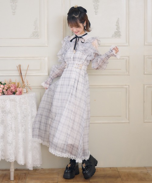 couture BY ROJITA(クチュールバイロジータ)の「ラッフルロングワンピース(ワンピース・レディース・ブラック/アイボリー/パープル/その他・FREE)」の4枚目の写真