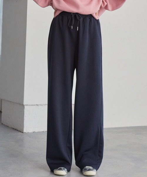 MONO-MART（モノマート）の「イージードライダンボールワイドスウェットパンツ（スウェットパンツ・レディース・チャコール/杢グレー/オフホワイト/ブラック/サックスブルー/アイボリー/ブラウン/ダークネイビー/ワイン系/モカ・S/M/L）」の9枚目の写真