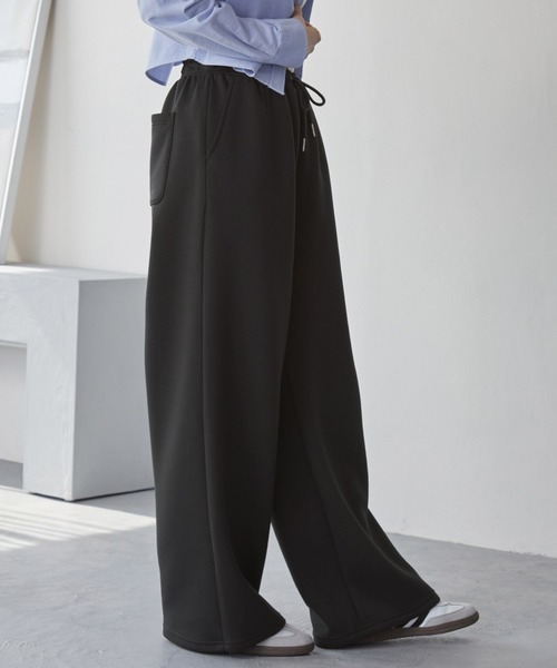 MONO-MART（モノマート）の「イージードライダンボールワイドスウェットパンツ（スウェットパンツ・レディース・チャコール/杢グレー/オフホワイト/ブラック/サックスブルー/アイボリー/ブラウン/ダークネイビー/ワイン系/モカ・S/M/L）」の14枚目の写真