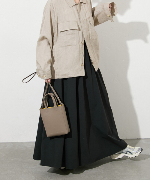 JOURNAL STANDARD（ジャーナルスタンダード）の「【撥水/接触冷感/洗える/UVカット】リネンナイロンストレッチギャザースカート（スカート・レディース・ブラック/ブラウン・36/38）」の5枚目の写真