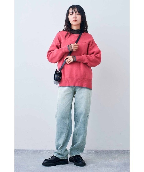 Live in comfort（リブインコンフォート）の「リブ　イン　コンフォート　くぼっち★とコラボ　はくだけでオシャレ見えする　大人にちょうどいいカーブデニムパンツ（デニムパンツ・レディース・ライトブルー・6/7/8）」の4枚目の写真