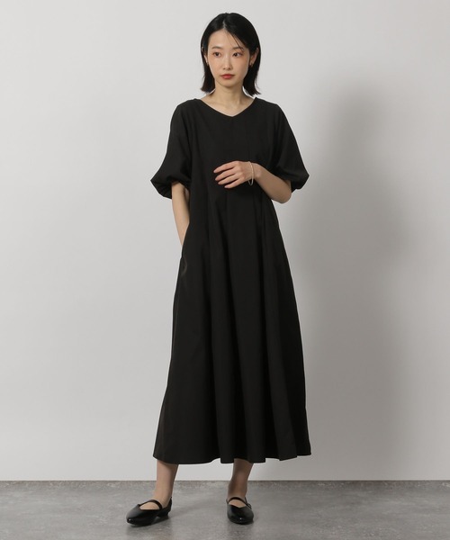 LAKOLE（ラコレ）の「袖バルーンタックワンピース / 326952（ワンピース・レディース・ブラック/ライトベージュ/ブルー・FREE）」の2枚目の写真