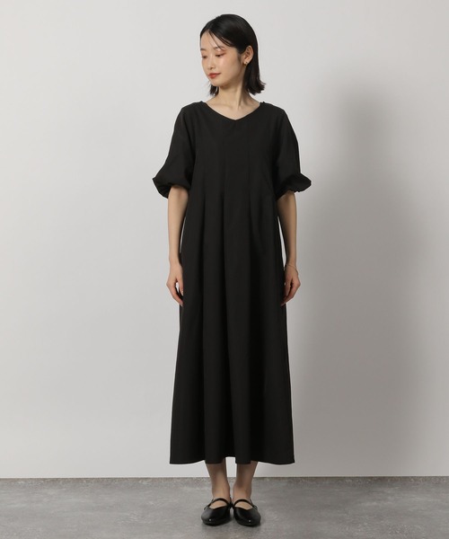 LAKOLE（ラコレ）の「袖バルーンタックワンピース / 326952（ワンピース・レディース・ブラック/ライトベージュ/ブルー・FREE）」の10枚目の写真