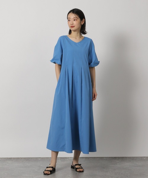 LAKOLE（ラコレ）の「袖バルーンタックワンピース / 326952（ワンピース・レディース・ブラック/ライトベージュ/ブルー・FREE）」の8枚目の写真