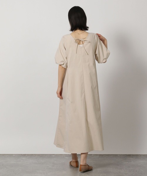 LAKOLE（ラコレ）の「袖バルーンタックワンピース / 326952（ワンピース・レディース・ブラック/ライトベージュ/ブルー・FREE）」の6枚目の写真