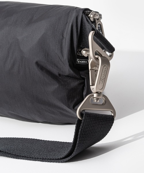 LeSportsac（レスポートサック）の「LeSportsac ESSENTIAL BELT BAG レスポートサック エッセンシャル ボディバッグ（ボディバッグ/ウエストポーチ・レディース・ブラック・FREE）」の5枚目の写真