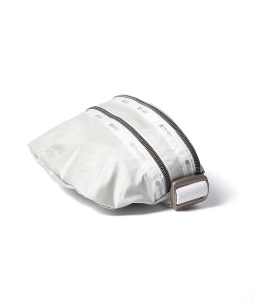LeSportsac(レスポートサック)の「LeSportsac ESSENTIAL BELT BAG レスポートサック エッセンシャル ボディバッグ(ボディバッグ/ウエストポーチ・レディース・ブラック/グレー系1/ブラック系1・FREE)」の15枚目の写真
