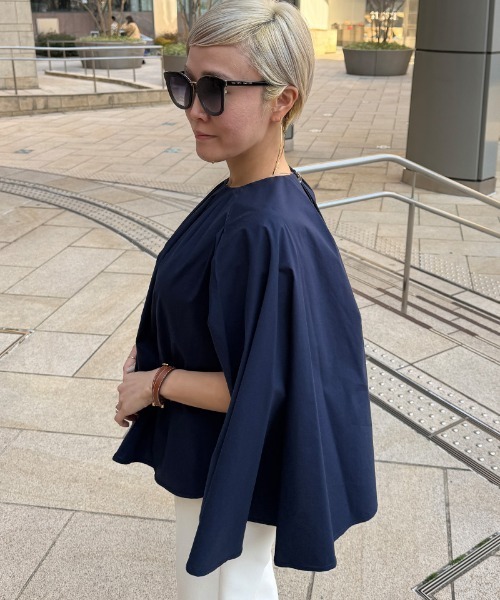 JENNE(ジェンヌ)の「スタイルカバーケープ風トップス(Tシャツ/カットソー・レディース・ネイビー/ホワイト・SMALL/MEDIUM/LARGE)」の10枚目の写真