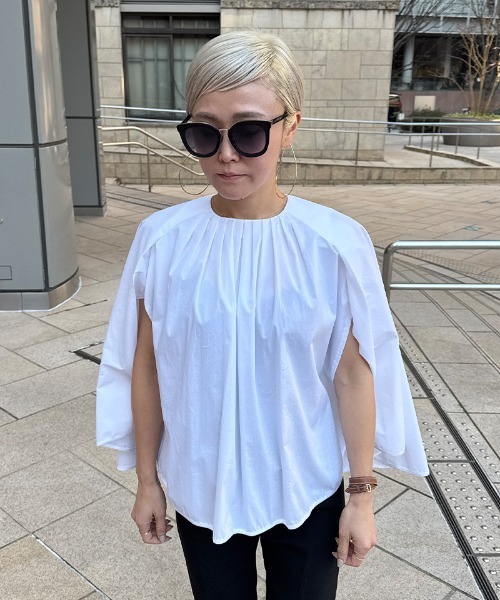 JENNE(ジェンヌ)の「スタイルカバーケープ風トップス(Tシャツ/カットソー・レディース・ネイビー/ホワイト・SMALL/MEDIUM/LARGE)」の21枚目の写真