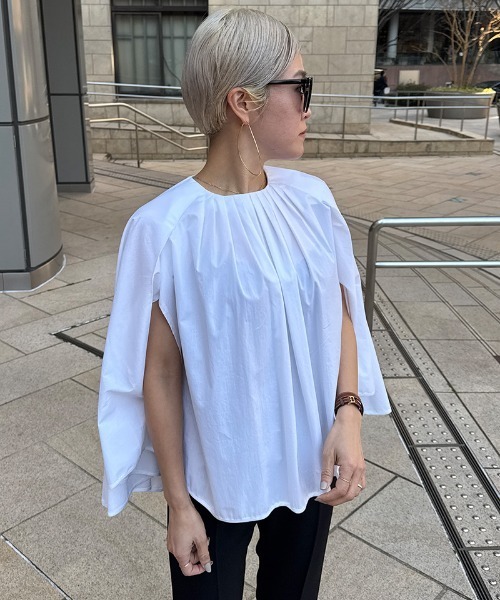 JENNE(ジェンヌ)の「スタイルカバーケープ風トップス(Tシャツ/カットソー・レディース・ネイビー/ホワイト・SMALL/MEDIUM/LARGE)」の22枚目の写真