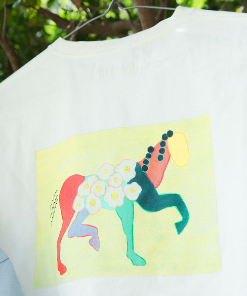 Common Noun(コモン ナウン)の「『別注』Common Noun×DOORS HORSE Kana Akiyama T-shirts(Tシャツ/カットソー・レディース・ライトブルー/ホワイト・ONE)」の3枚目の写真