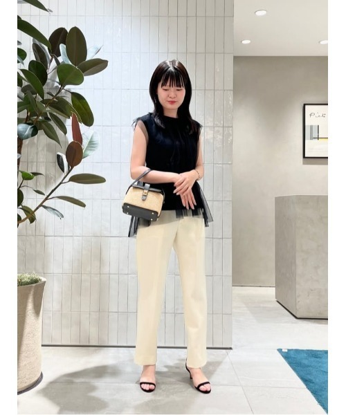 allureville(アルアバイル)の「チュールドッキングイレヘムプルオーバー(Tシャツ/カットソー・レディース・オフホワイト/ブラック・2)」の18枚目の写真
