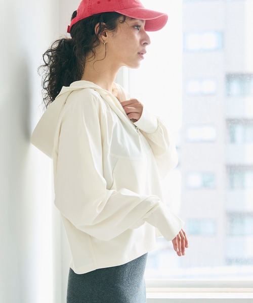 coca（coca）（コカ）の「UVカットドルマンパーカー（パーカー・レディース・アイボリー/ブラック・S/M/L）」の5枚目の写真