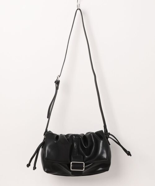 FINEnough(ファインナフ)の「バックルデザインハンドル2WAYショルダーバッグ(ショルダーバッグ・レディース・ブラック/ベージュ/アイボリー・FREE)」の5枚目の写真