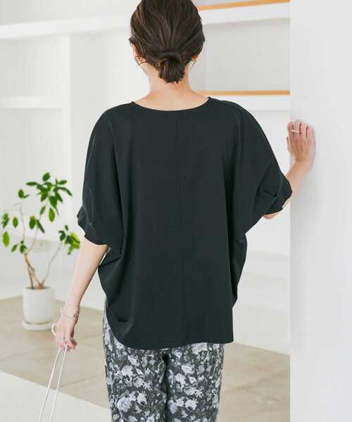 URBAN RESEARCH DOORS（アーバンリサーチドアーズ）の「『仁村紗和さん着用』『UR TECH』サマシェアタックスリーブプルオーバー（Tシャツ/カットソー・レディース・オレンジ/ブラック/オフホワイト/ブルー・MEDIUM）」の19枚目の写真