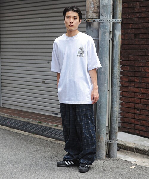 BEAMS T(ビームスティー)の「TRAVELING T-SHIRT(Tシャツ/カットソー・メンズ・ホワイト・S/L/M/XL)」の2枚目の写真