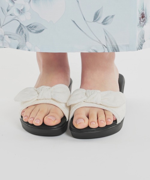 Honeys（ハニーズ）の「下駄サンダル（サンダル・レディース・コーラルピンク/アイボリー/パープル系その他/アイボリー系・M/LL/L）」の8枚目の写真