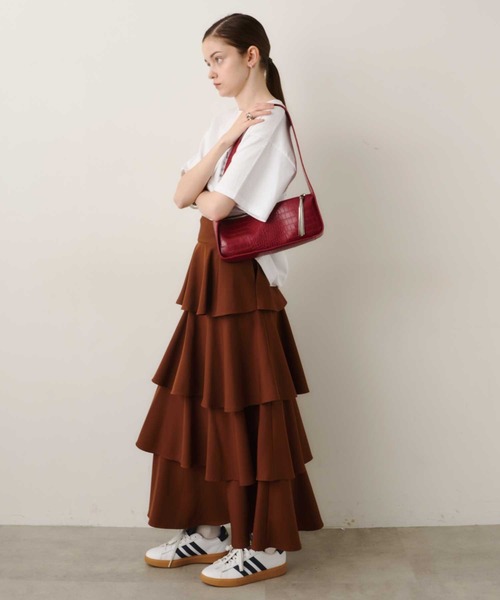 VIOLETTA(ヴィオレッタ)の「ワンハンドルスリムシェイプバッグ(ショルダーバッグ・レディース・ブラック/マルチ/レッド・FREE)」の11枚目の写真