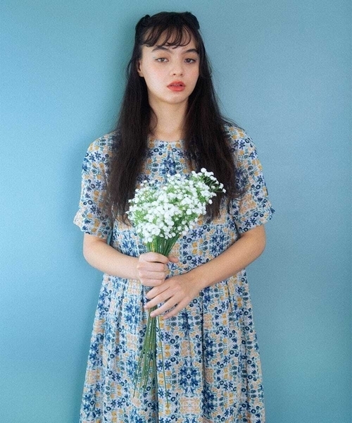 Jocomomola（ホコモモラ）の「【日本製】Rosa flamenco フラワープリントタックワンピース（ワンピース・レディース・ブルー/ピンク・40）」の15枚目の写真