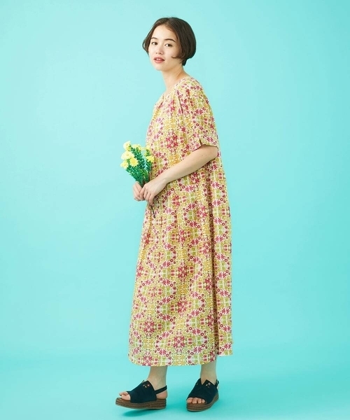 Jocomomola（ホコモモラ）の「【日本製】Rosa flamenco フラワープリントタックワンピース（ワンピース・レディース・ブルー/ピンク・40）」の19枚目の写真