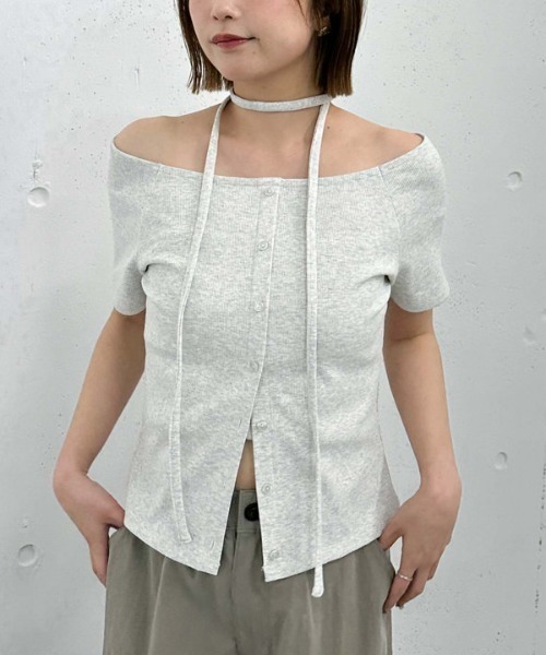 archives(アルシーヴ)の「FボタンオフショルリブTOPS(Tシャツ/カットソー・レディース・オートミール/レッド/ブラック・MEDIUM)」の2枚目の写真