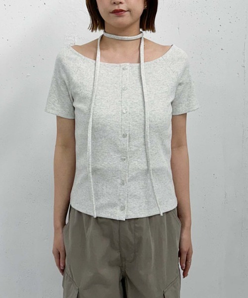 archives(アルシーヴ)の「FボタンオフショルリブTOPS(Tシャツ/カットソー・レディース・オートミール/レッド/ブラック・MEDIUM)」の9枚目の写真