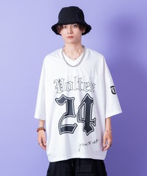 a.p.o.v.（エーピーオービー）の「a.p.o.v. ストリートフォントナンバリングポリジャージーオーバーサイズフットボールシャツ（Tシャツ/カットソー）」