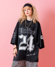 a.p.o.v.（エーピーオービー）の「a.p.o.v. ストリートフォントナンバリングポリジャージーオーバーサイズフットボールシャツ（Tシャツ/カットソー）」