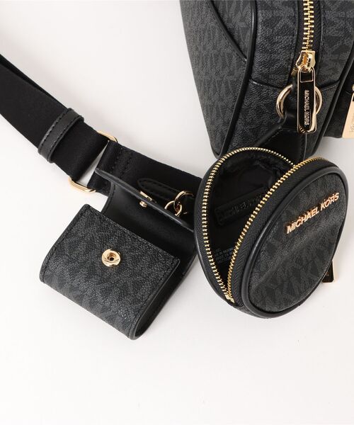 【新品未使用】マイケルコース MICHAEL KORSボディ バッグ ブラック マイケル・コース(MICHAEL KORS) ボディバッグ・ウエストポーチ