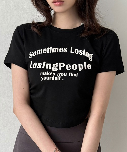 VEILA(ヴェイラ)の「ギャザーショート丈カットソー(Tシャツ/カットソー・レディース・チャコール/ブラック・フリー)」の3枚目の写真