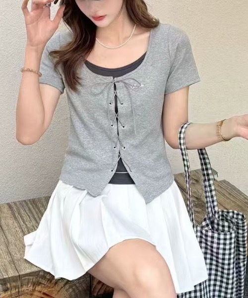 FUNdaysion(ファンデイション)の「レースアップレイヤード風半袖トップス(Tシャツ/カットソー・レディース・アイボリー/ブラック/グレー・M)」の9枚目の写真