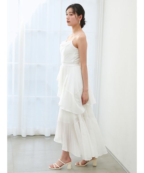 SNIDEL(スナイデル)の「アシメントリーティアードキャミワンピース(ワンピース・レディース・モカ/ホワイト/その他・0/1)」の11枚目の写真