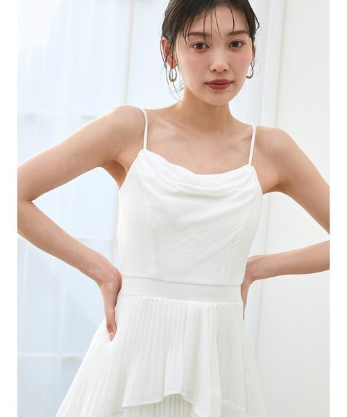 SNIDEL(スナイデル)の「アシメントリーティアードキャミワンピース(ワンピース・レディース・モカ/ホワイト/その他・0/1)」の12枚目の写真