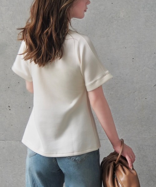 LAULEN(ローレン)の「center slit tee /クルーネックセンタースリット半袖 Tシャツ(Tシャツ/カットソー・レディース・ベージュ/ブラック/アイボリー・FREE)」の9枚目の写真