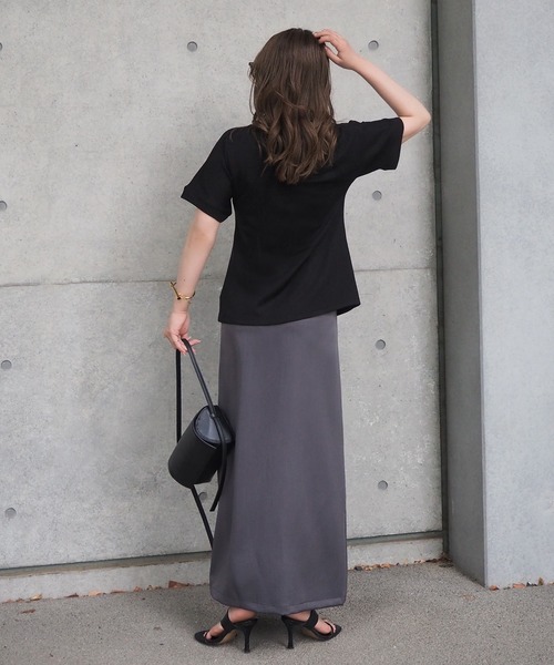 LAULEN(ローレン)の「center slit tee /クルーネックセンタースリット半袖 Tシャツ(Tシャツ/カットソー・レディース・ベージュ/ブラック/アイボリー・FREE)」の14枚目の写真