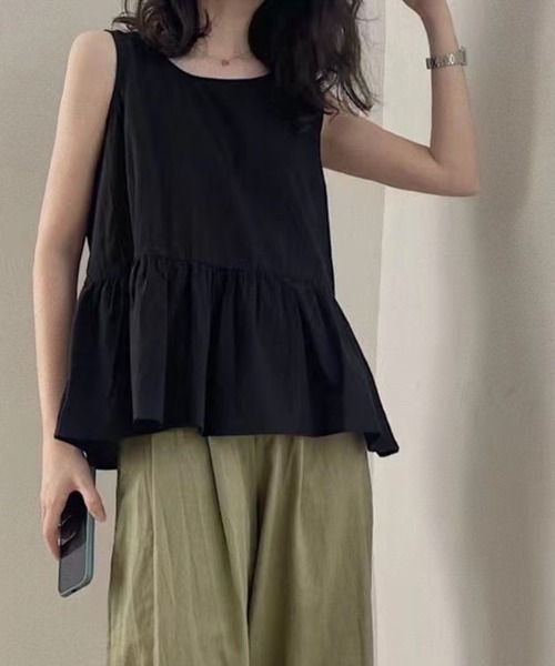 【新品】sheller♡ ノースリーブドットペプラムトップス デイリー・カジュアル対応 | ドットペプラムノースリーブ