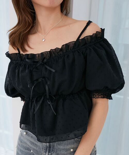 MAJESTIC LEGON（マジェスティックレゴン）の「フロントリボンオフショルブラウス（シャツ/ブラウス・レディース・ブルー系その他5/オフホワイト/ピンク系その他2/ベージュ系その他2/ブラック・MEDIUM）」の12枚目の写真